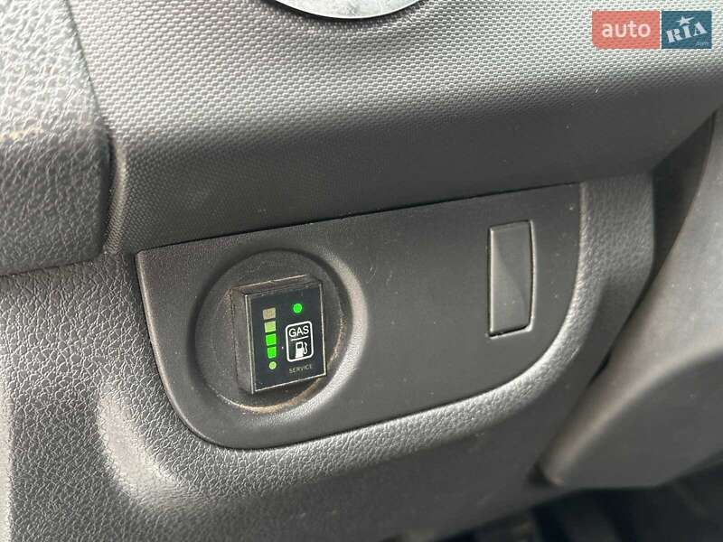 Седан Renault Logan 2015 в Киеве фото 14 Седан Renault Logan 2015 в Киеве