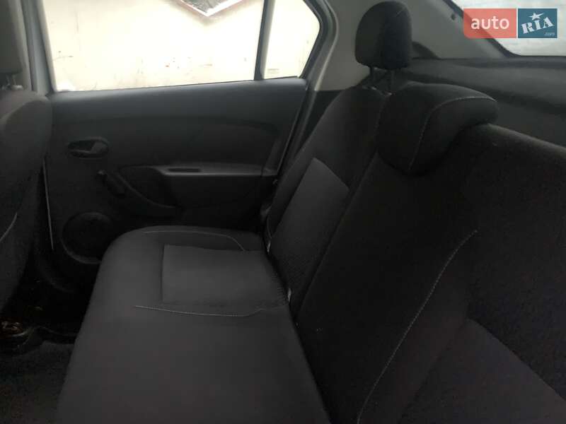 Седан Renault Logan 2019 в Києві