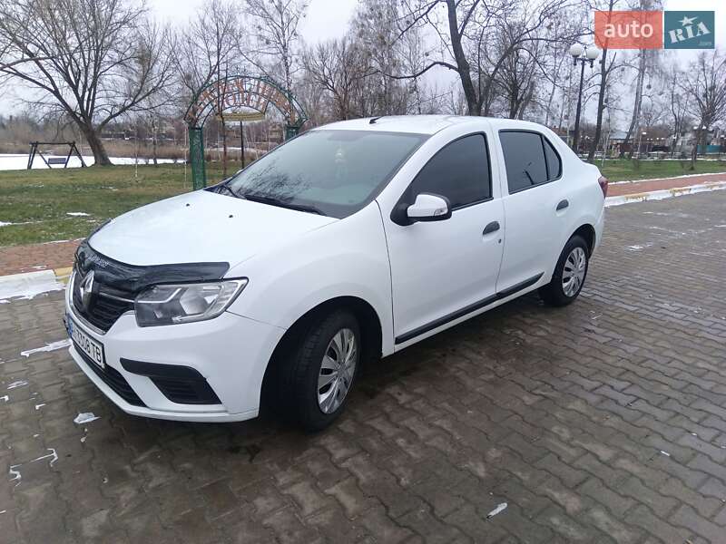 Седан Renault Logan 2017 в Вышгороде