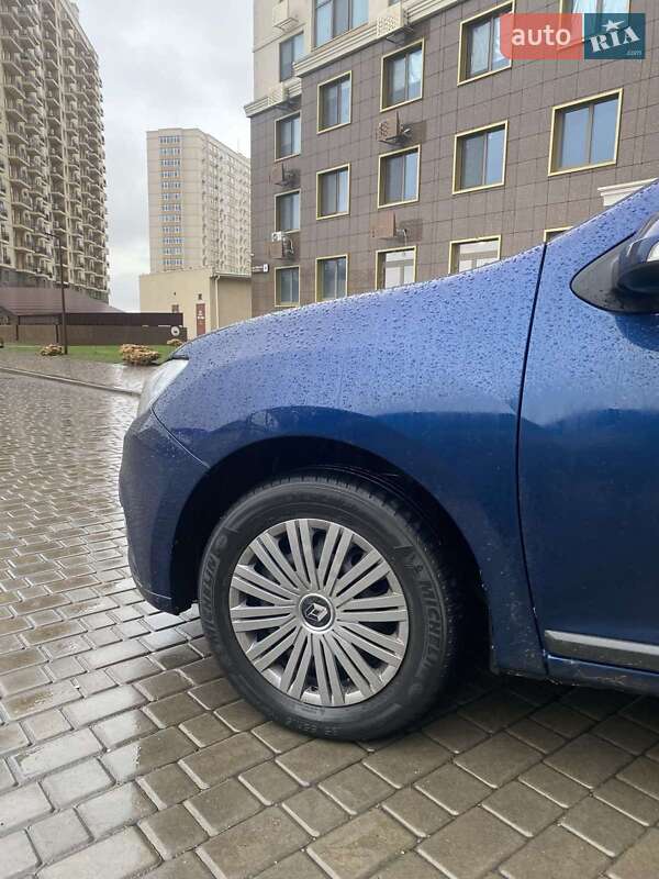 Седан Renault Logan 2017 в Одесі фото 15 Седан Renault Logan 2017 в Одесі