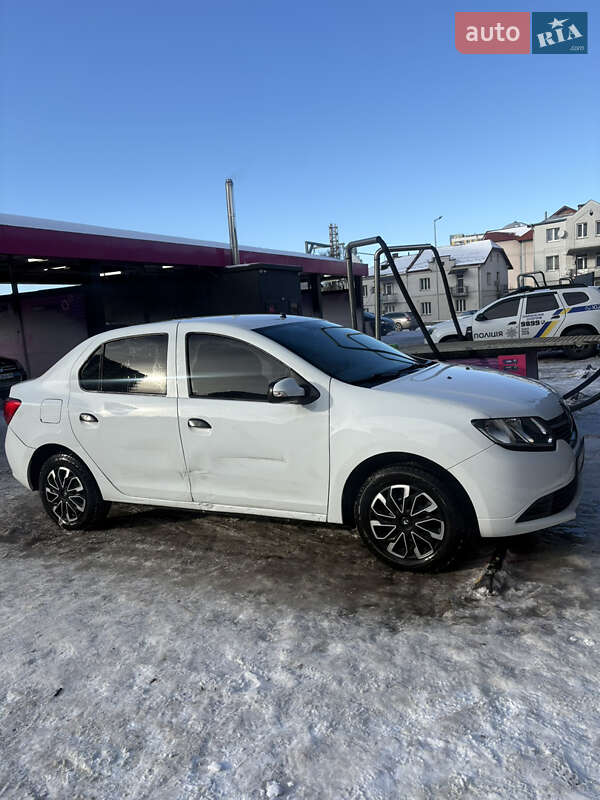 Седан Renault Logan 2016 в Львове