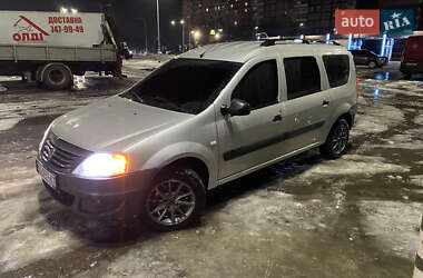 Універсал Renault Logan 2009 в Дніпрі