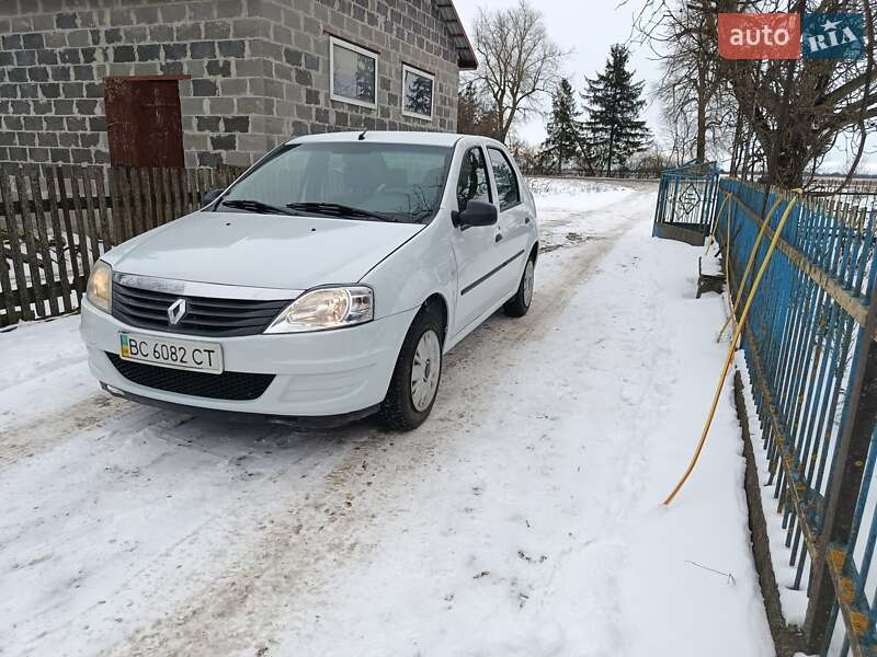 Седан Renault Logan 2012 в Тернополе