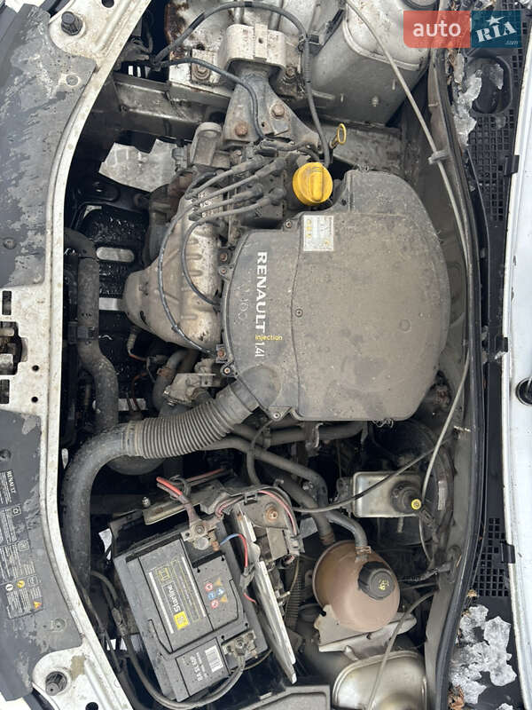 Седан Renault Logan 2010 в Чернигове