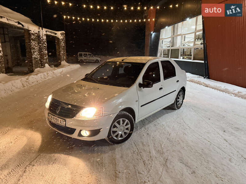 Седан Renault Logan 2011 в Чернигове