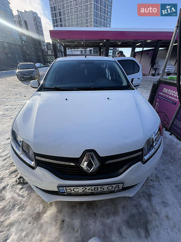 Седан Renault Logan 2016 в Львове