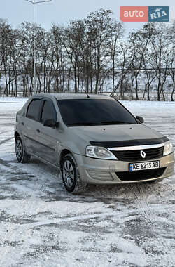 Седан Renault Logan 2010 в Дніпрі