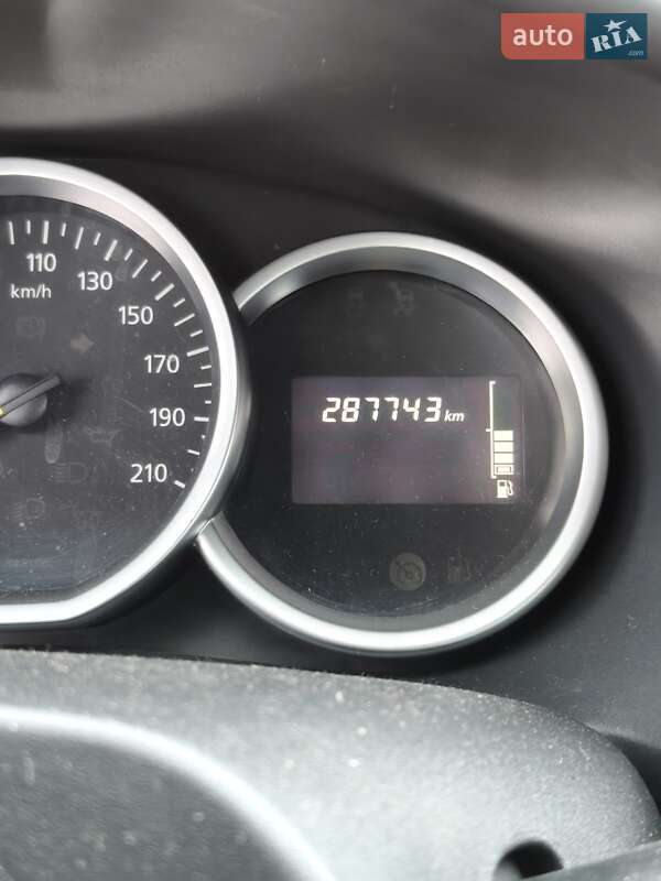 Седан Renault Logan 2017 в Львове