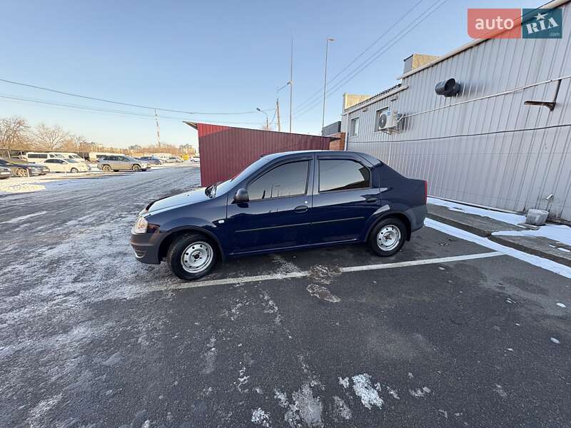 Седан Renault Logan 2012 в Кривом Роге