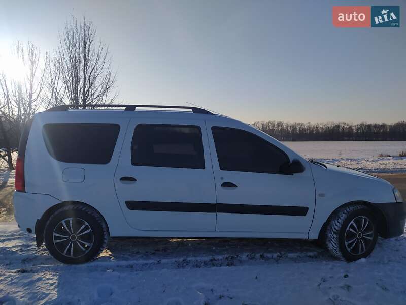 Универсал Renault Logan 2012 в Диканьке