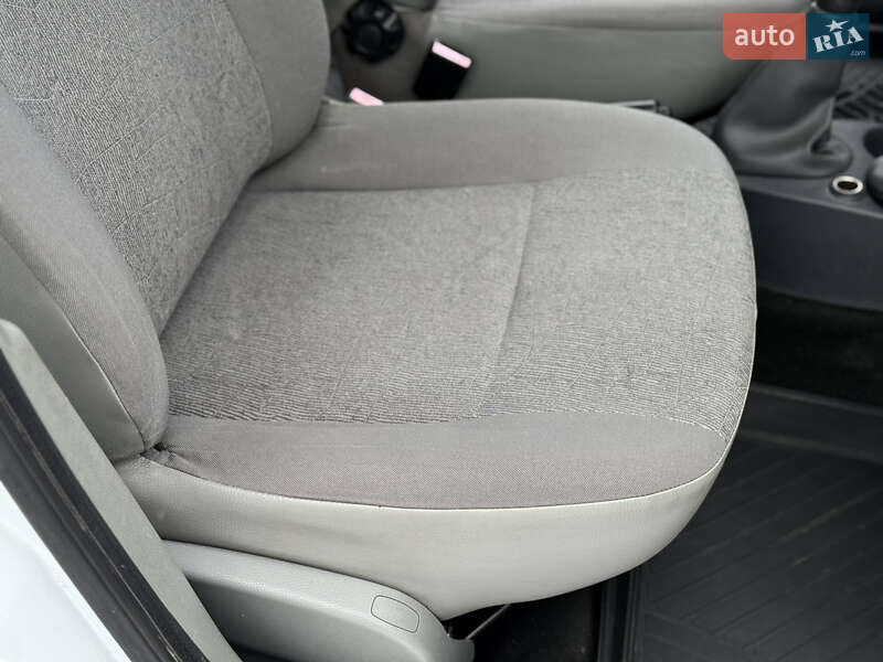 Универсал Renault Logan 2012 в Днепре фото 15 Универсал Renault Logan 2012 в Днепре