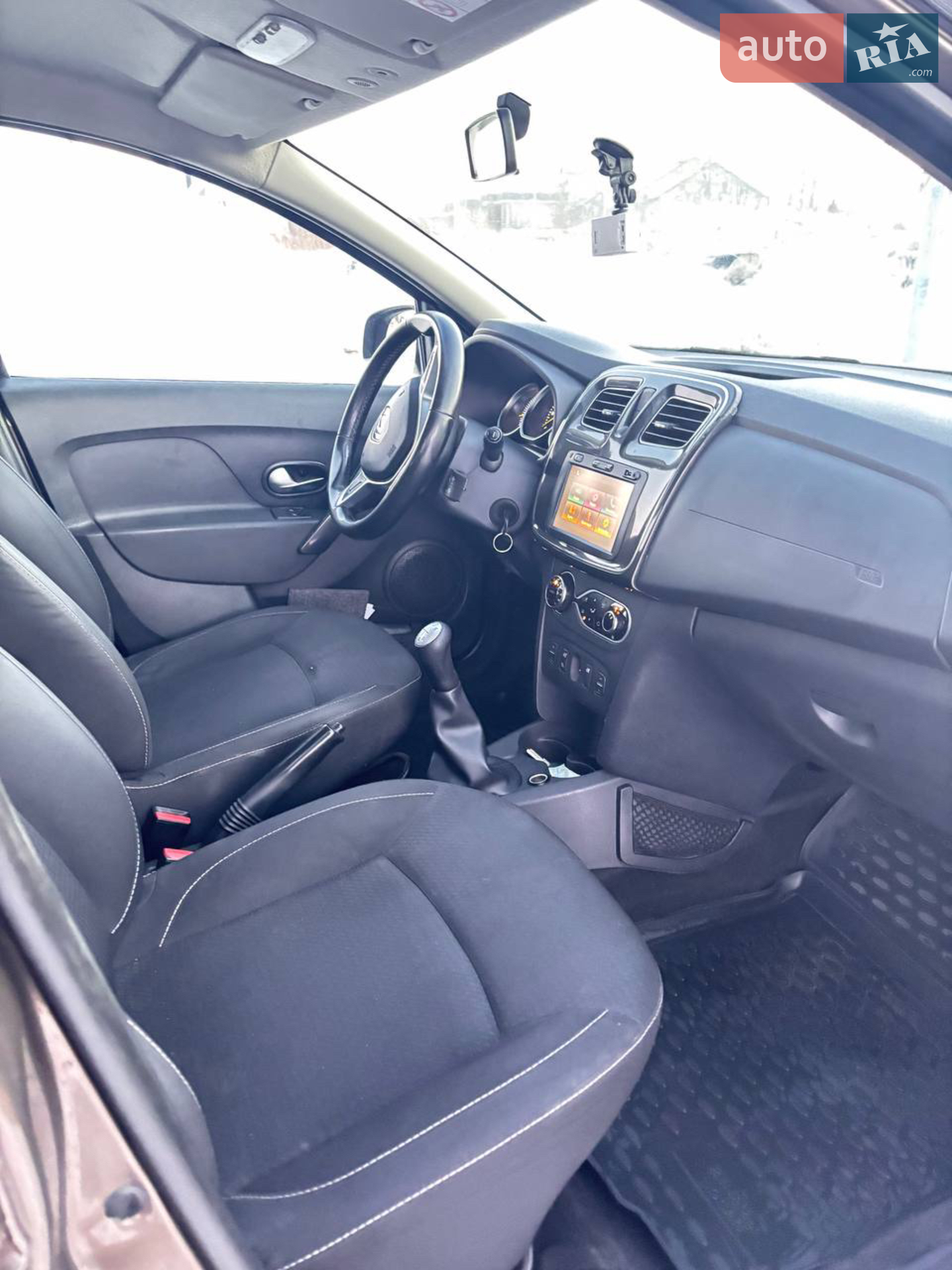 2016 Renault Logan - мініатюра 11