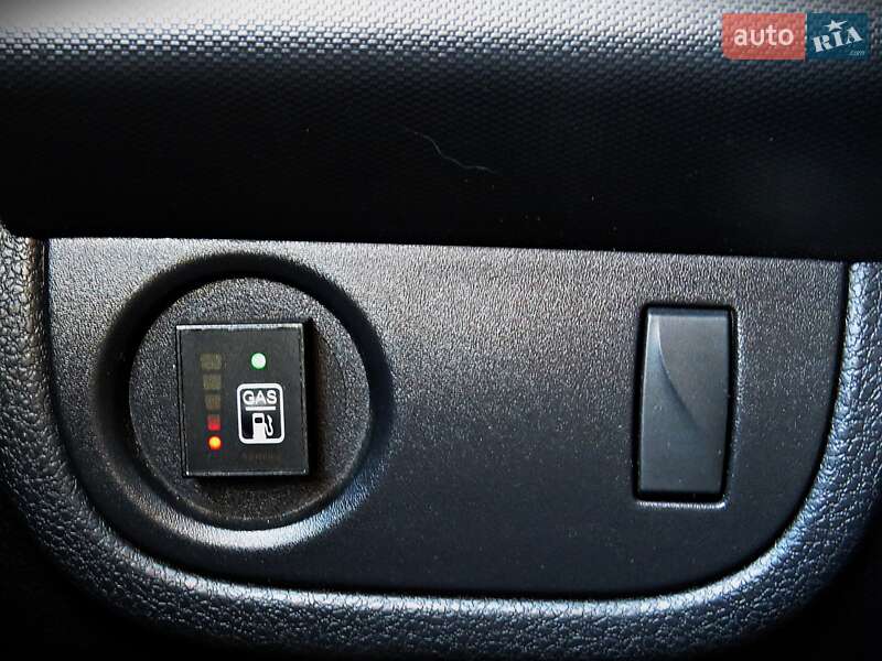 Седан Renault Logan 2013 в Черкасах