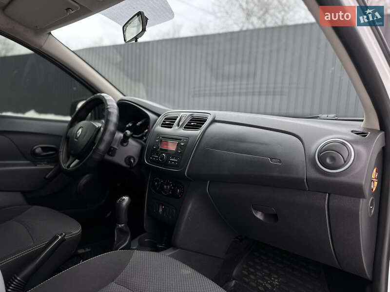 Седан Renault Logan 2016 в Дрогобичі