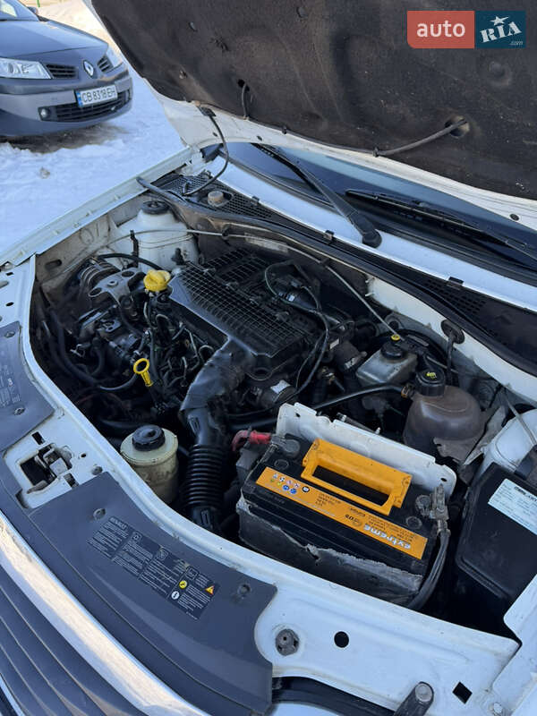 Универсал Renault Logan 2011 в Чернигове фото 13 Универсал Renault Logan 2011 в Чернигове