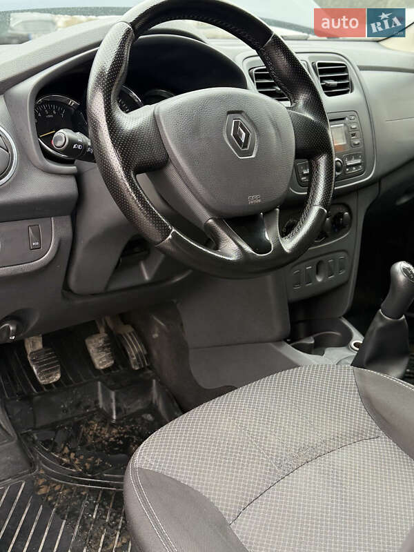 Седан Renault Logan 2016 в Дніпрі фото 12 Седан Renault Logan 2016 в Дніпрі