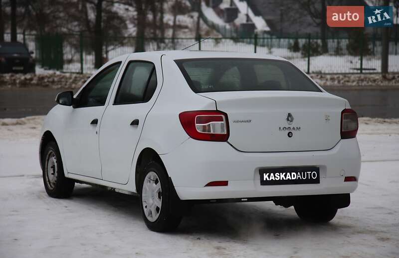 Седан Renault Logan 2013 в Харкові