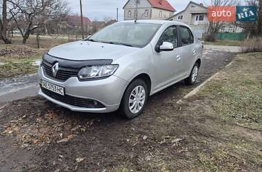 Седан Renault Logan 2013 в Новомосковске
