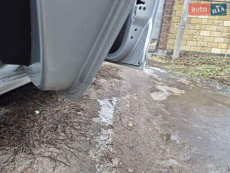 Седан Renault Logan 2013 в Новомосковську