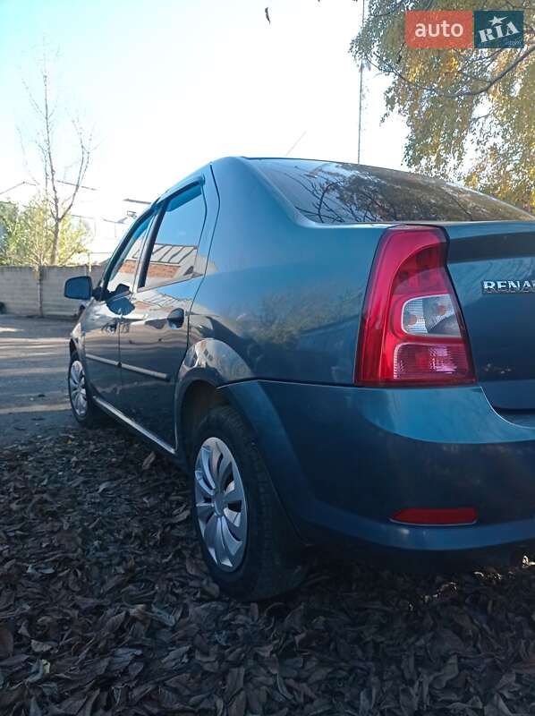 Седан Renault Logan 2010 в Первомайську