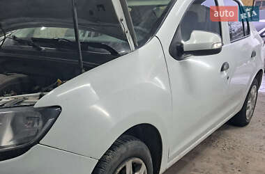 Седан Renault Logan 2016 в Львові