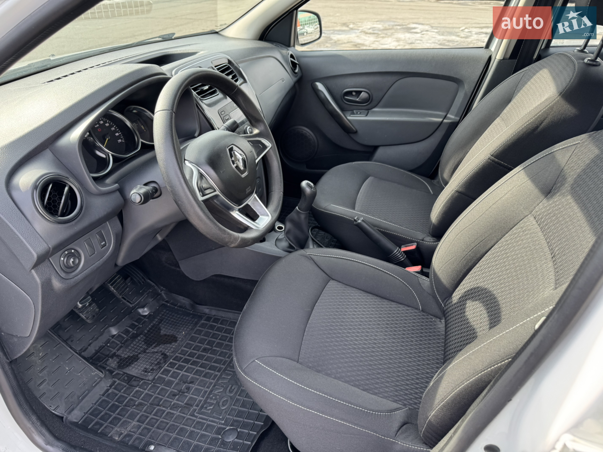 2018 Renault Logan - мініатюра 12