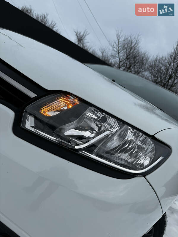 Седан Renault Logan 2016 в Дрогобыче