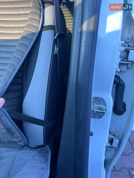 Седан Renault Logan 2015 в Миргороді