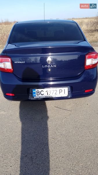 Седан Renault Logan 2015 в Львові