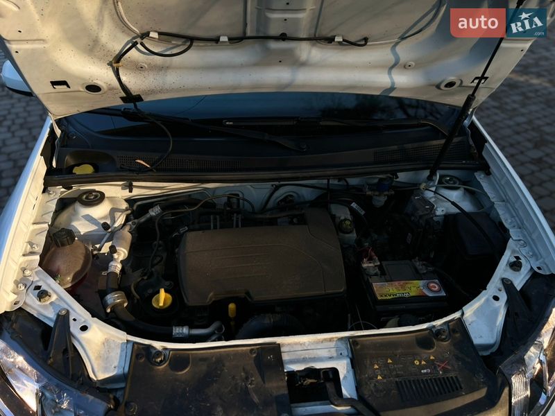 Седан Renault Logan 2016 в Дрогобыче