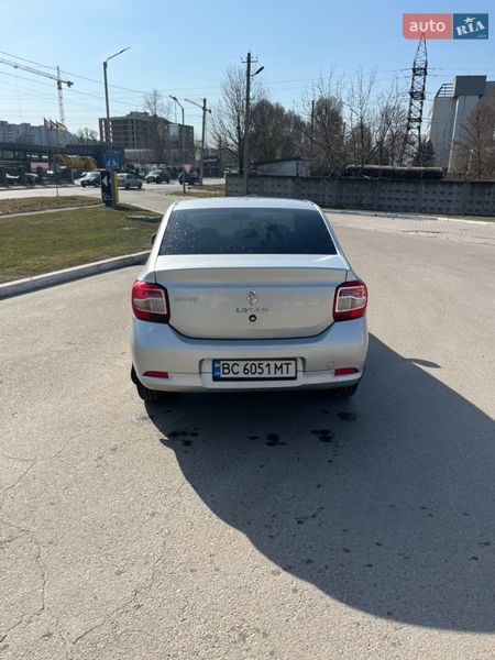 Седан Renault Logan 2013 в Львове