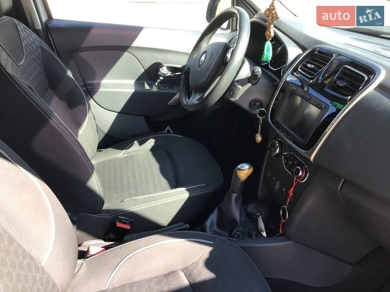 Седан Renault Logan 2013 в Херсоне