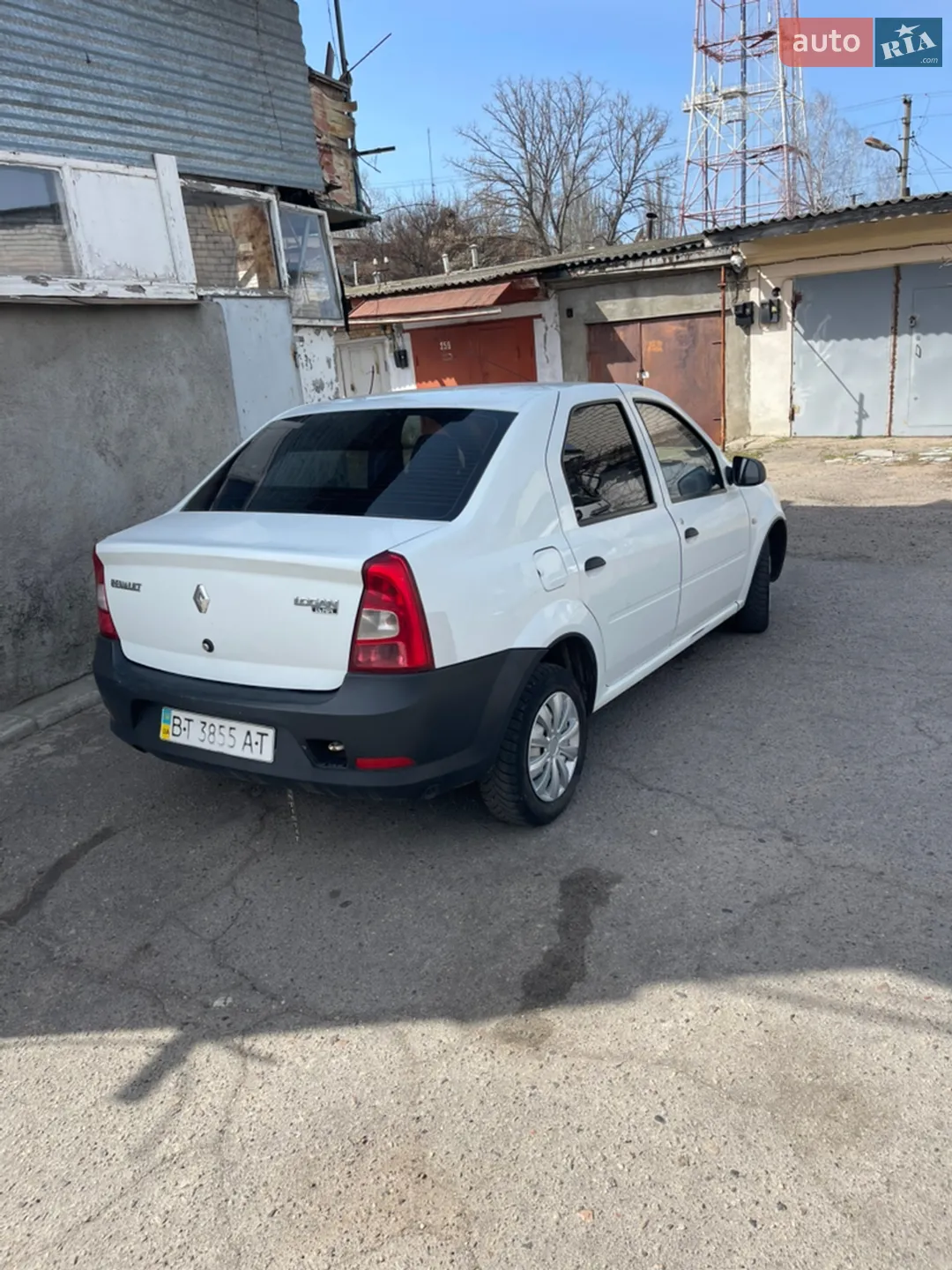 2011 Renault Logan - мініатюра 2