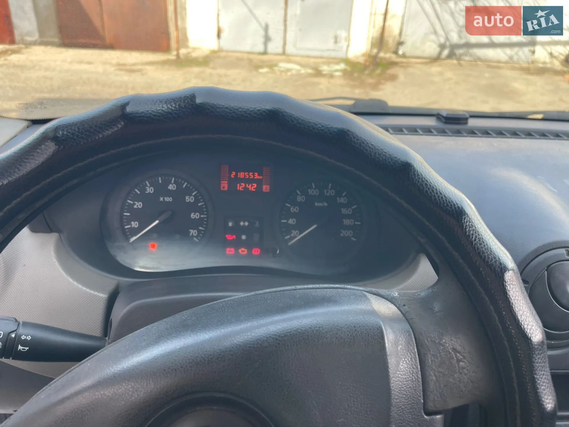 2011 Renault Logan - мініатюра 12