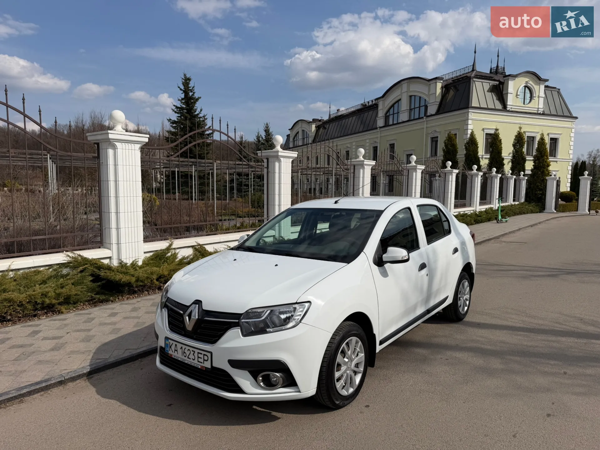 2021 Renault Logan - мініатюра 2