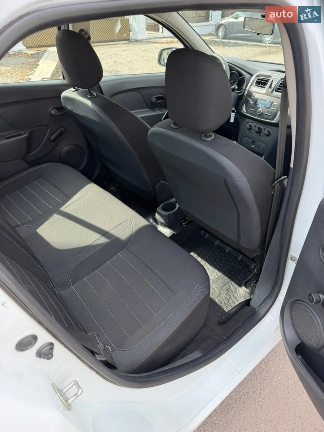2021 Renault Logan - мініатюра 26