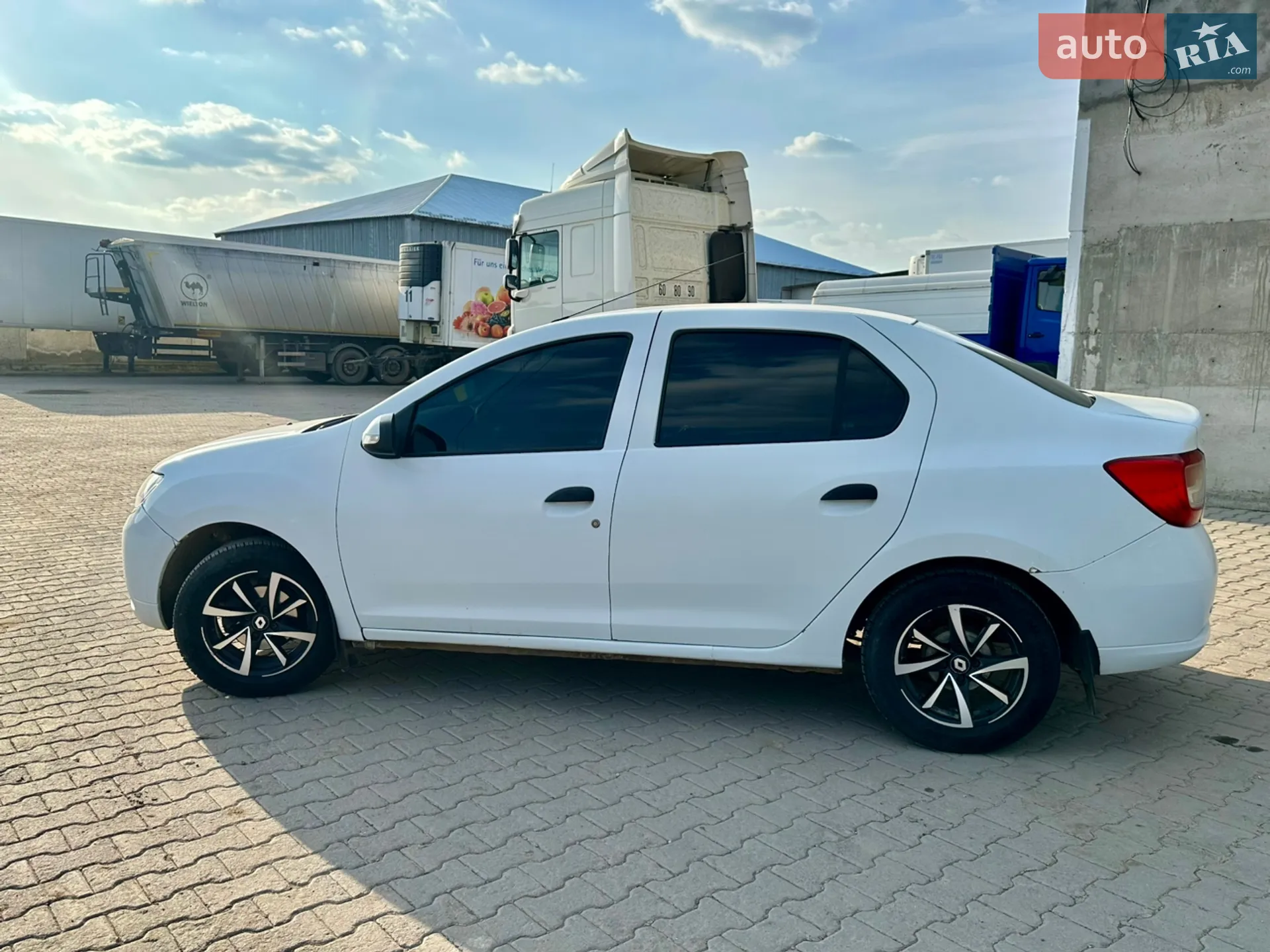 2016 Renault Logan - мініатюра 10