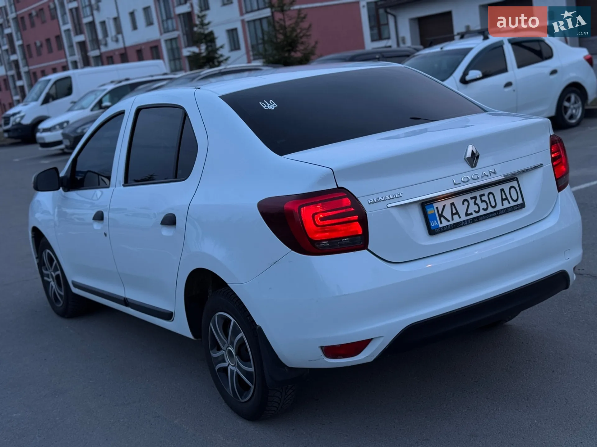 2017 Renault Logan - мініатюра 3