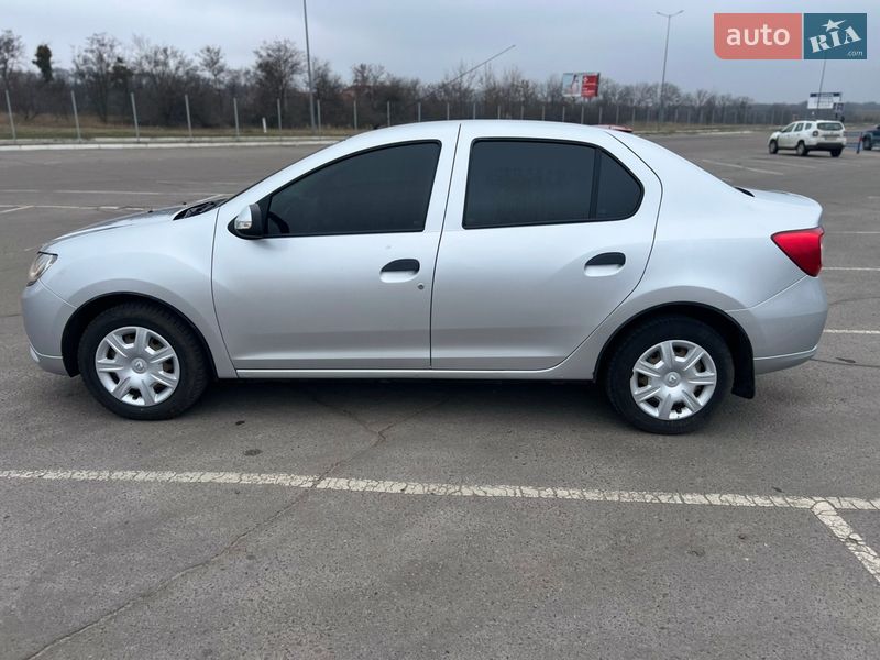 Седан Renault Logan 2016 в Полтаве