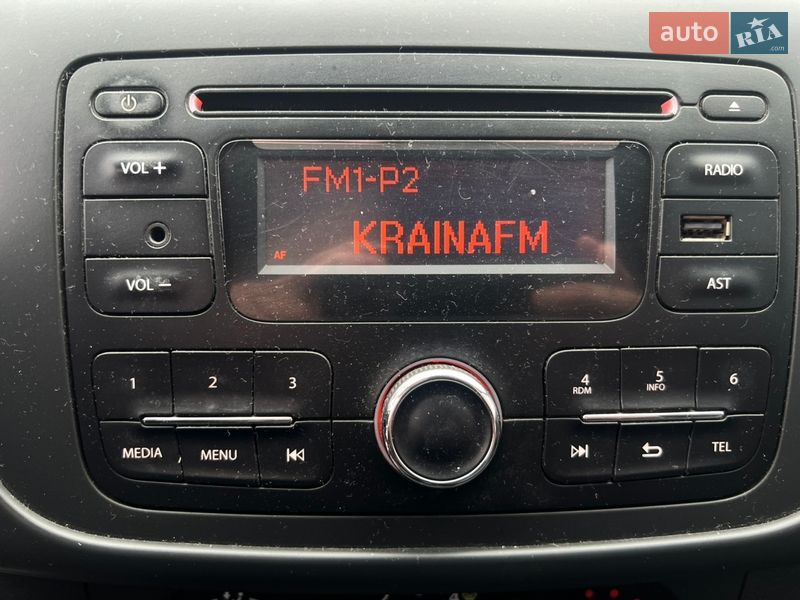 Седан Renault Logan 2016 в Полтаве