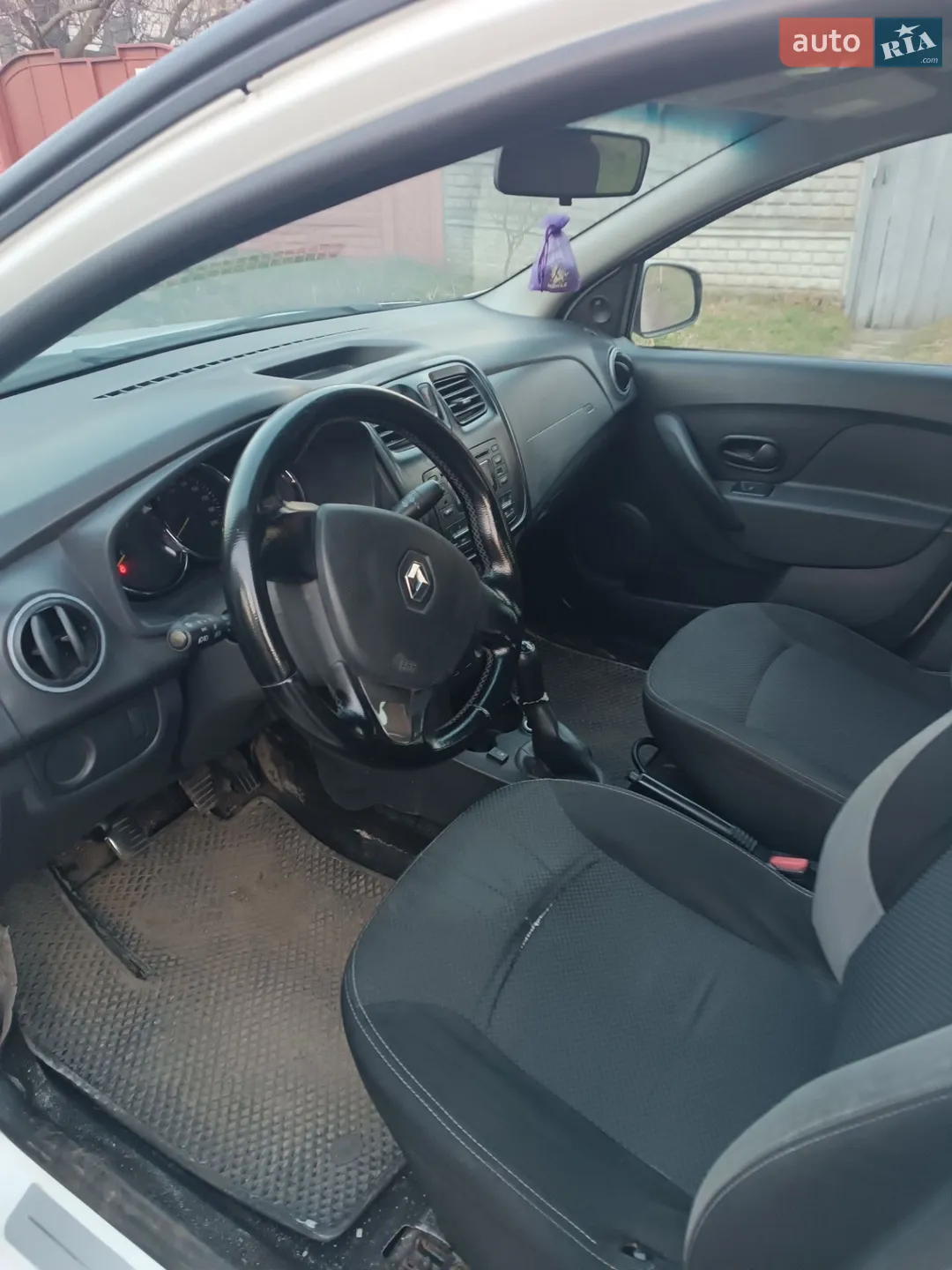 2015 Renault Logan - мініатюра 8