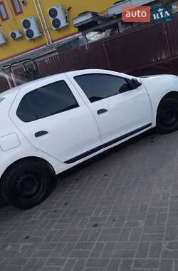 Седан Renault Logan 2017 в Прилуках