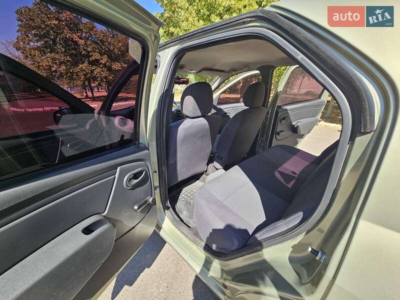 Седан Renault Logan 2008 в Николаеве