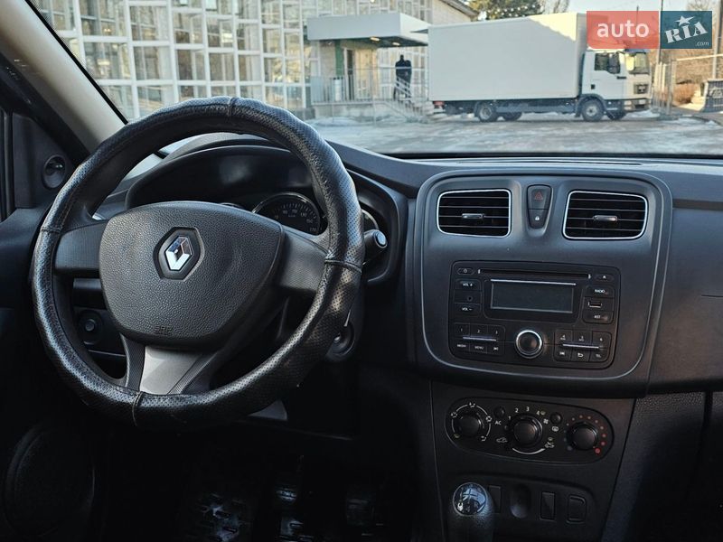 Универсал Renault Logan 2014 в Киеве фото 16 Универсал Renault Logan 2014 в Киеве