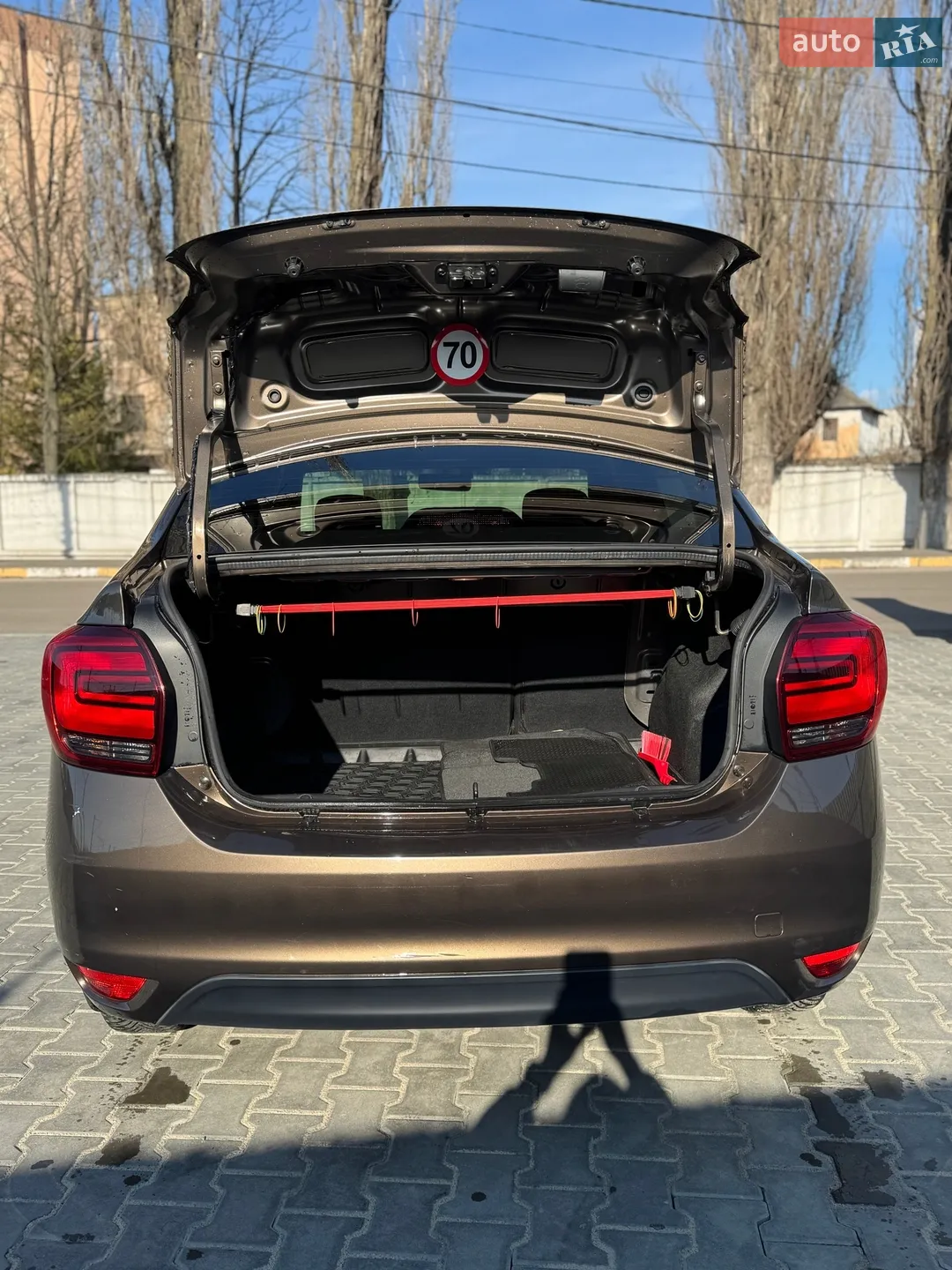 2019 Renault Logan - мініатюра 3