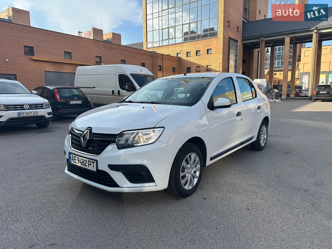 2020 Renault Logan - мініатюра 11