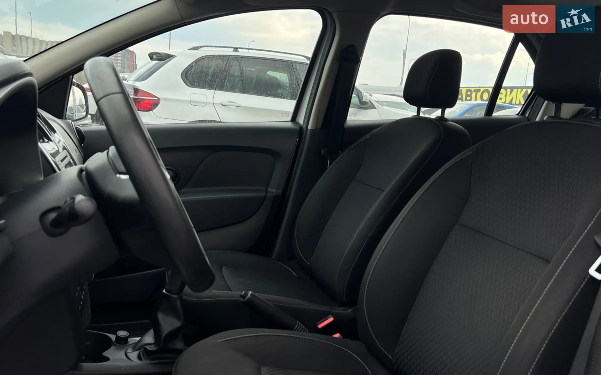 2017 Renault Logan - мініатюра 9
