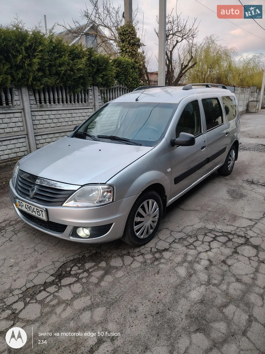 2010 Renault Logan - мініатюра 2