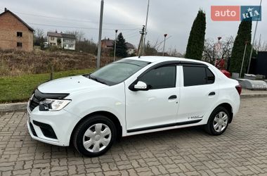 Седан Renault Logan 2017 в Львове