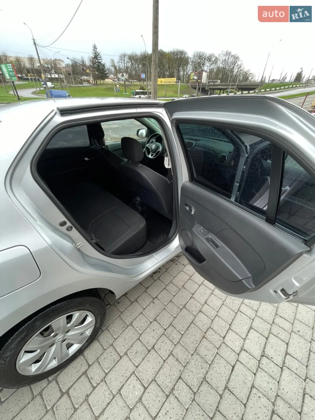 2017 Renault Logan - мініатюра 17